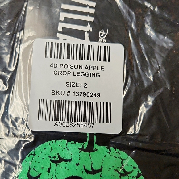 ❤️NWT VINTAGE TORRID LEGGING - SNOW WHITE - DISNEY EVIL QUEEN - POISON APPLE - Picture 8 of 13